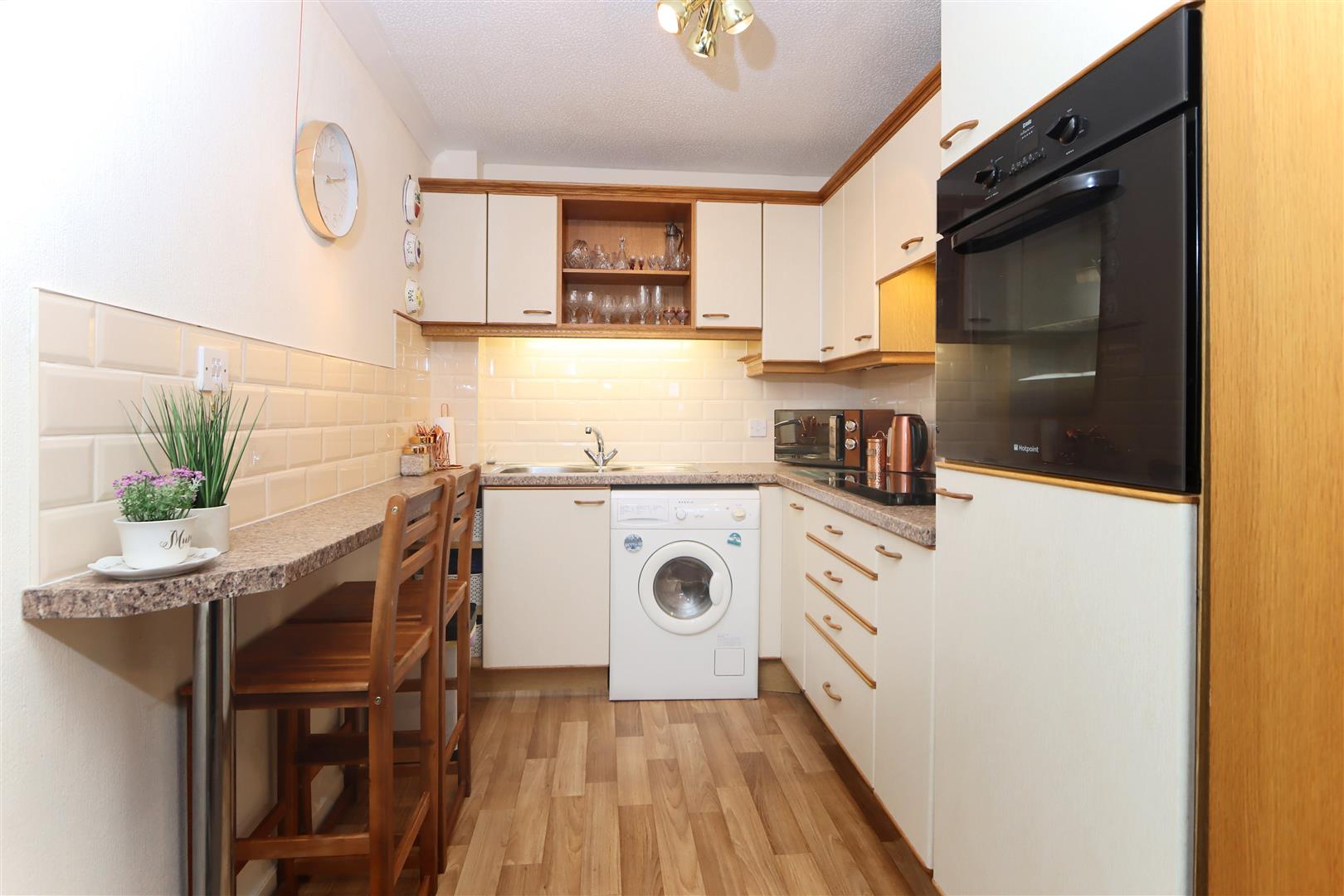 1 bed property in Austcliffe Lane, Kidderminster